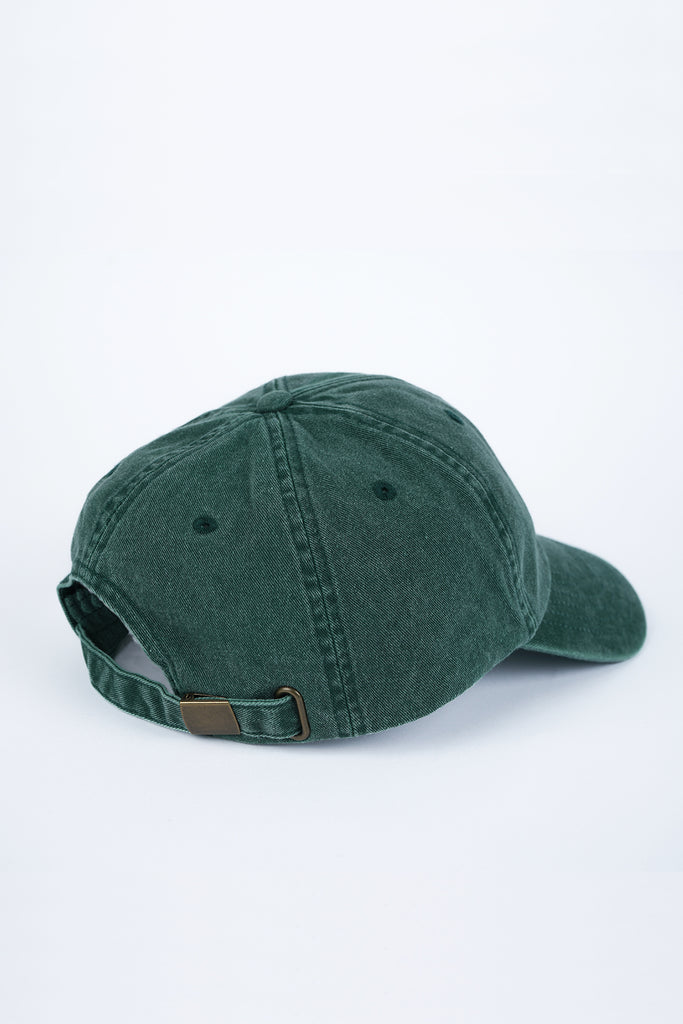 Gorra bordada efecto lavado verde