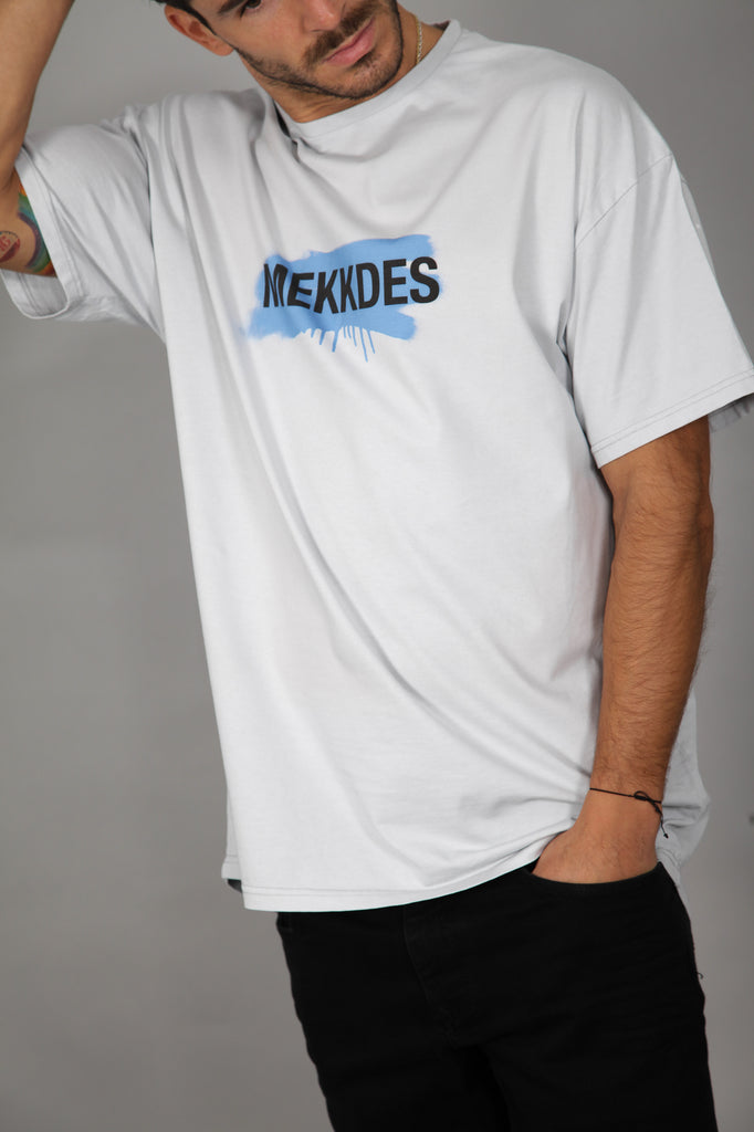 Camiseta HE "ADN MEKKDES" · GRIS VINTAGE ·