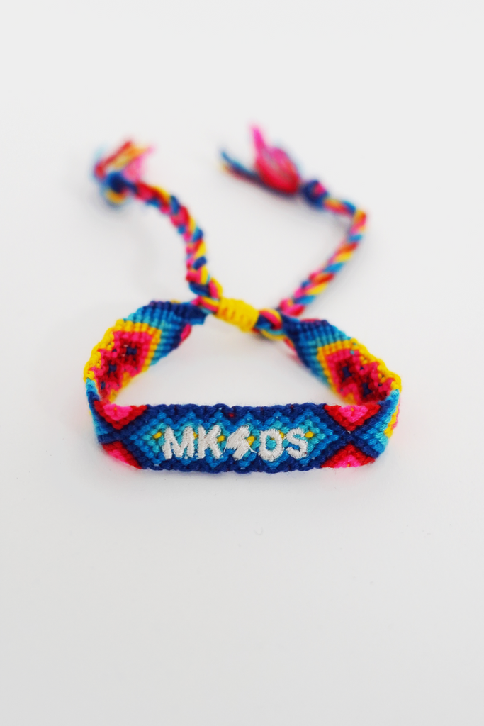 Pulsera hilo Bordado "MKDS" azul & rosa