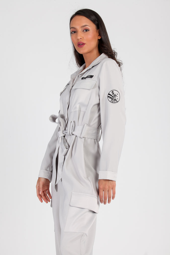 Mono gabardina parches bordado CALIFORNIA · GRIS ·