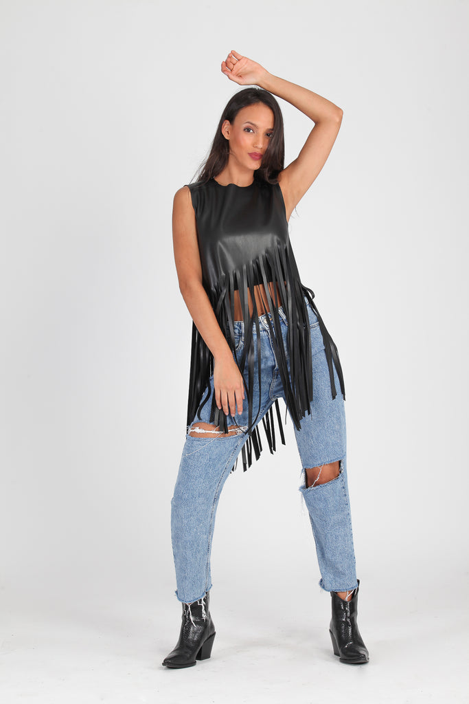 Top corto flecos efecto piel negro