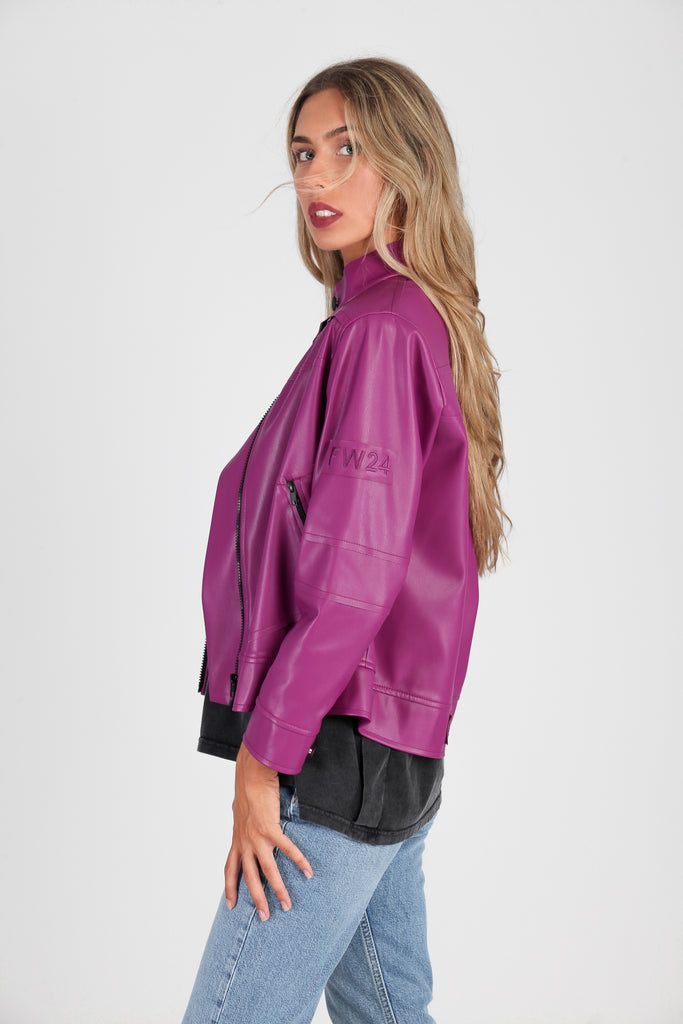 Cazadora Biker Efecto Piel · MAGENTA ·