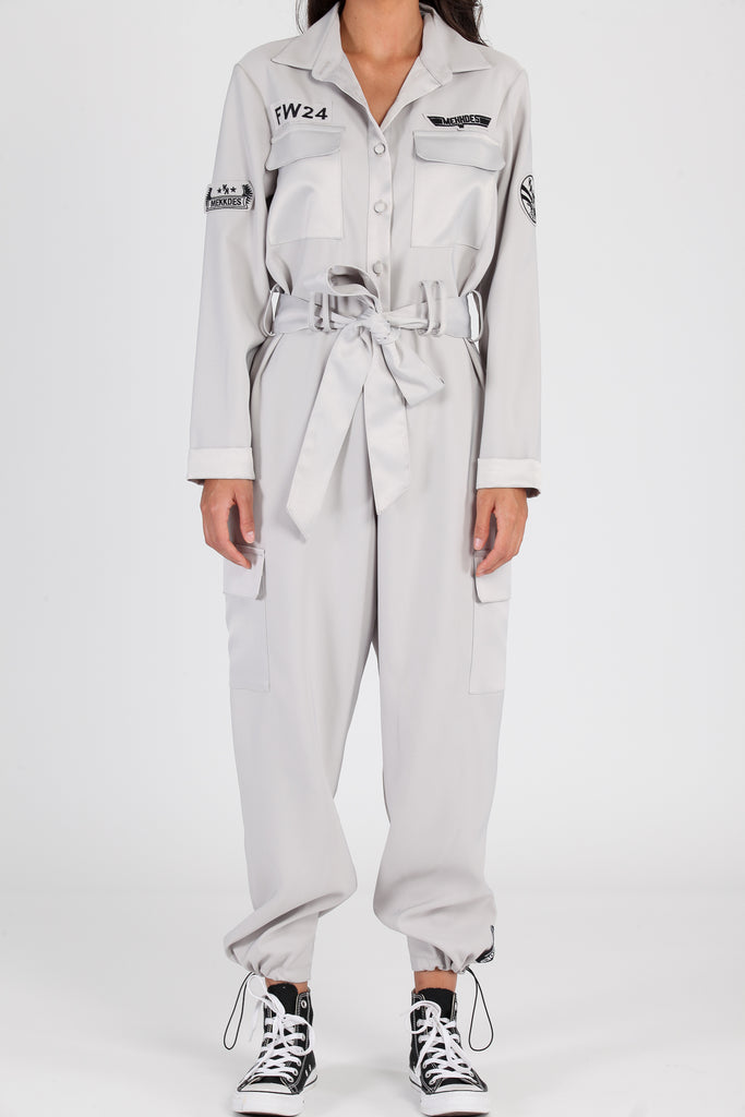 Mono gabardina parches bordado CALIFORNIA · GRIS ·