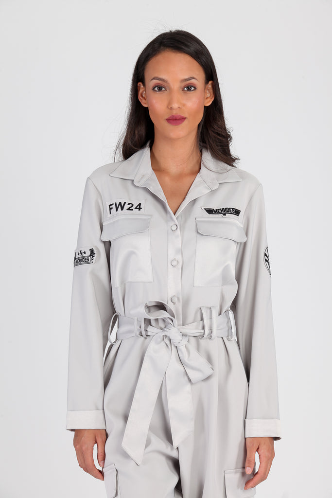 Mono gabardina parches bordado CALIFORNIA · GRIS ·