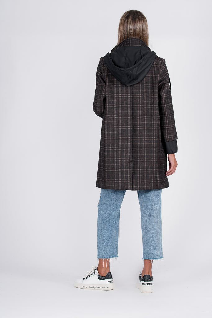 Abrigo combinado cuadros & capucha gabardina · MARRON ·