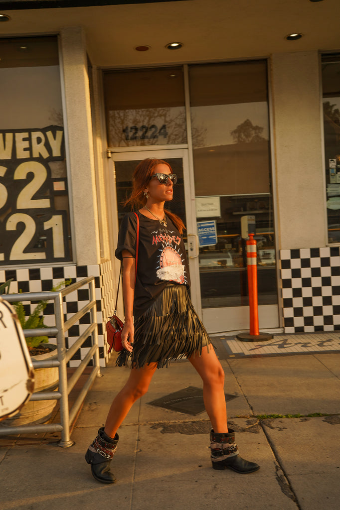 Camiseta COACHELLA · NEGRO ·