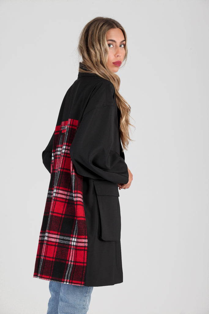 Maxi blazer negro y cuadros