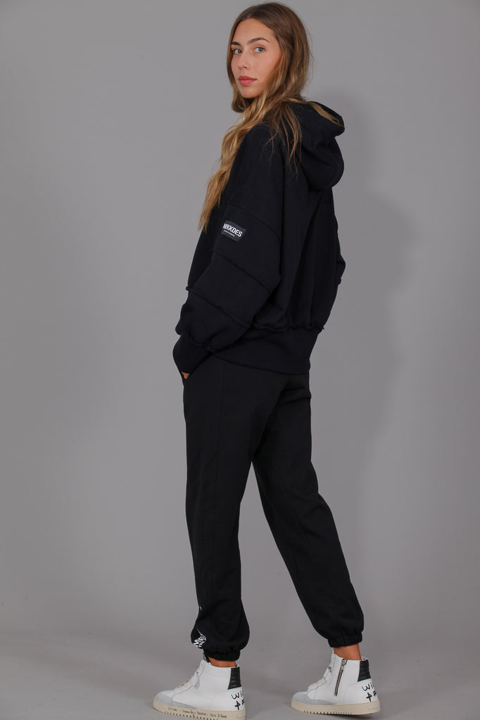 Jogger Sporty invierno LOGO · NEGRO ·