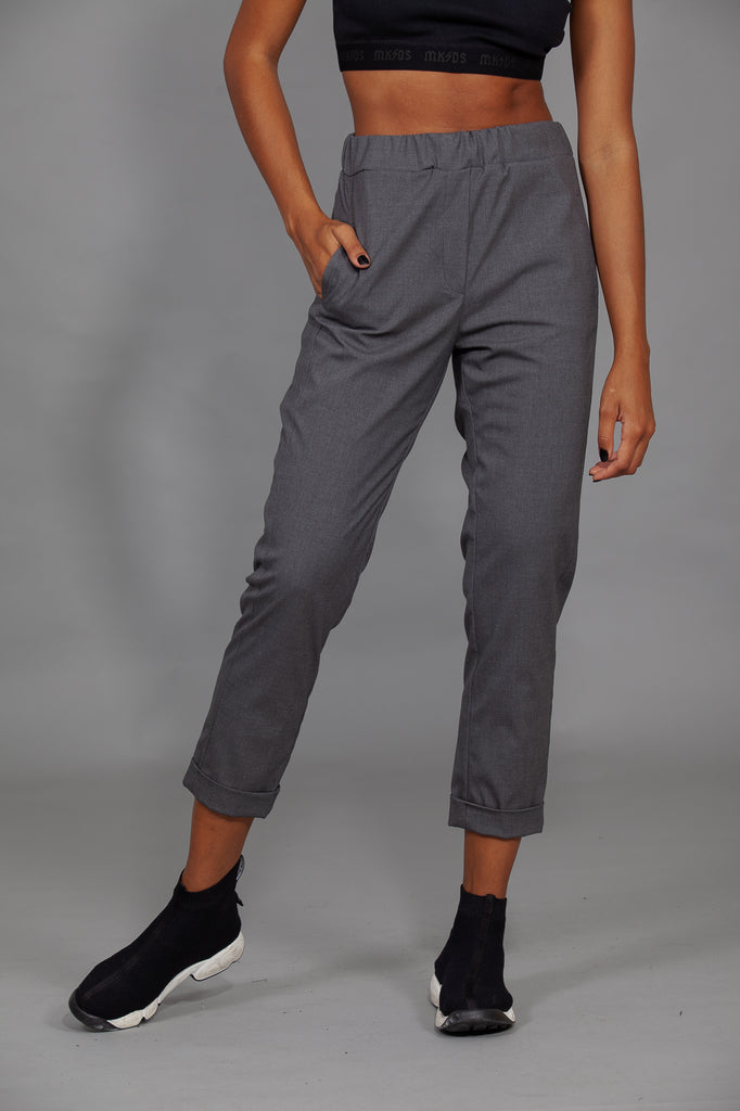 Pantalón traje · GRIS ·