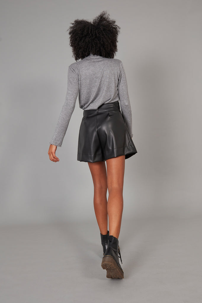 Camiseta cuello punto gris & rayo