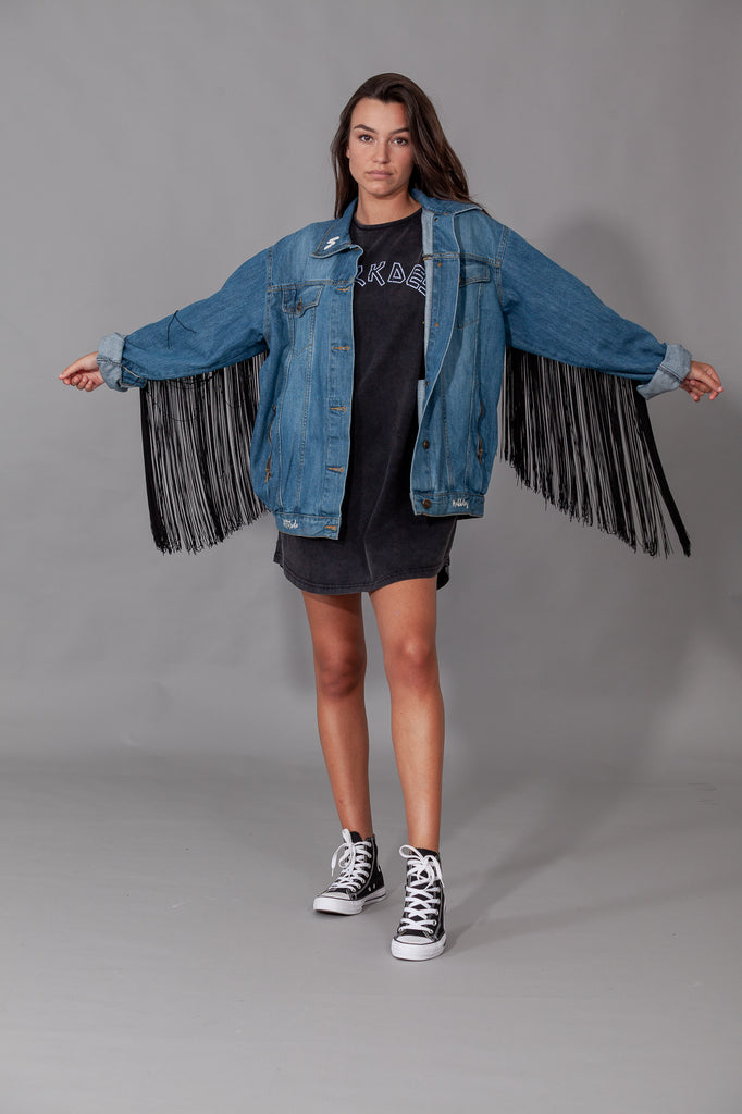 Cazadora denim oversized flecos· BORDADO PERSONALIZADO