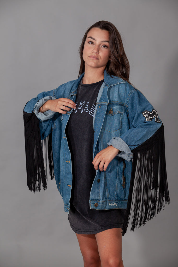 Cazadora denim oversized flecos· BORDADO PERSONALIZADO