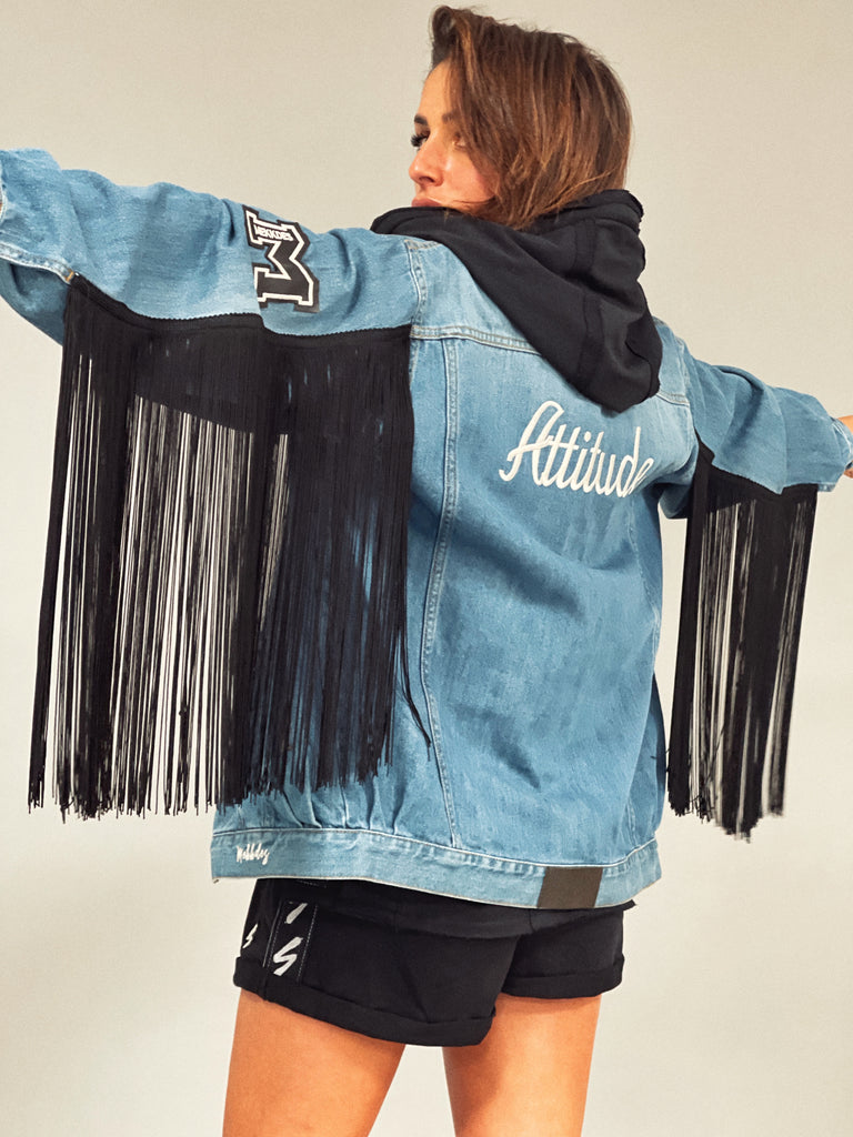 Cazadora denim oversized flecos· BORDADO PERSONALIZADO