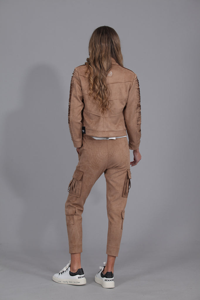 Pantalón cargo bolsillos · Ante Camel ·