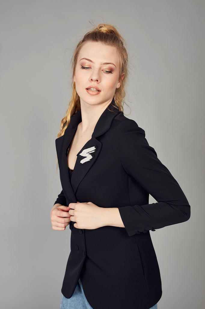 Blazer negra ATTITUDE