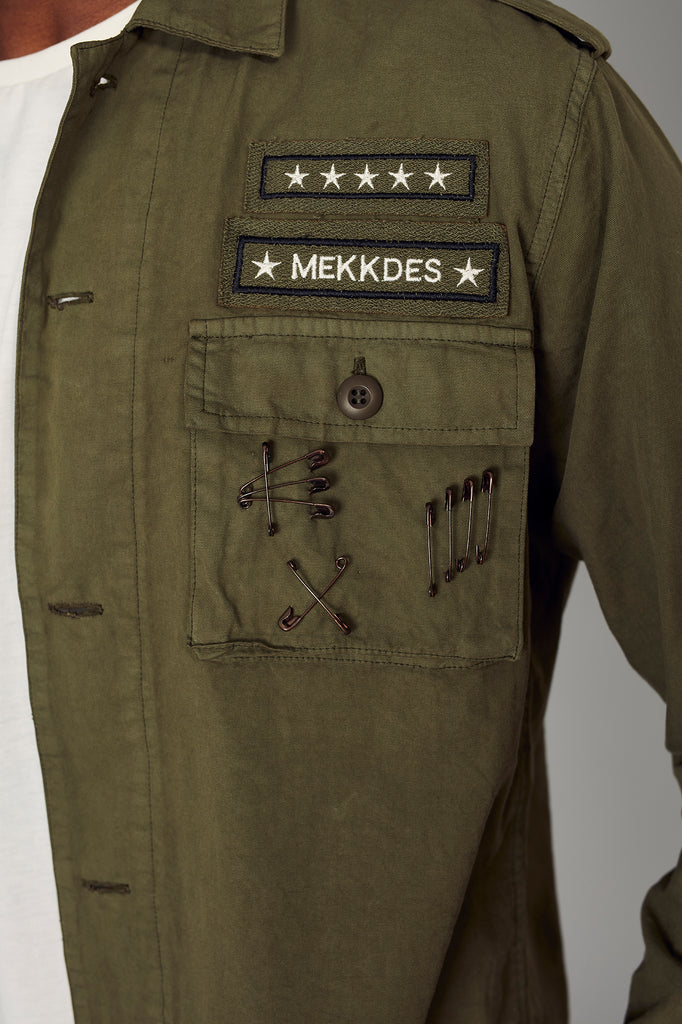 Sobrecamisa militar khaki parches & imperdibles